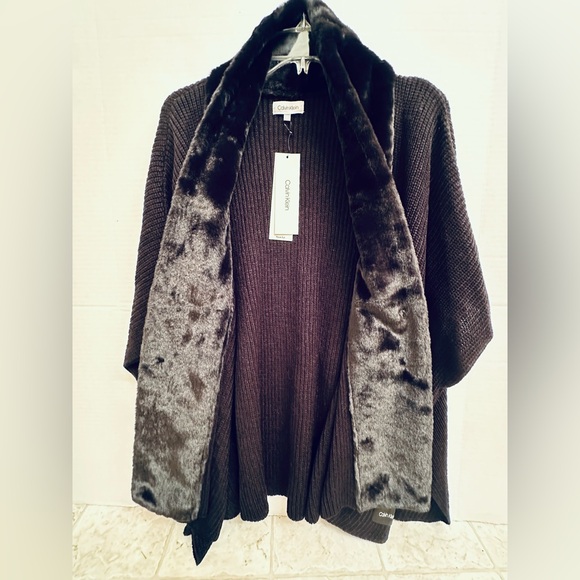 Calvin Klein Black Faux Fur Trim Knit Open Front Wrap Poncho Cape - Picture 3 of 5